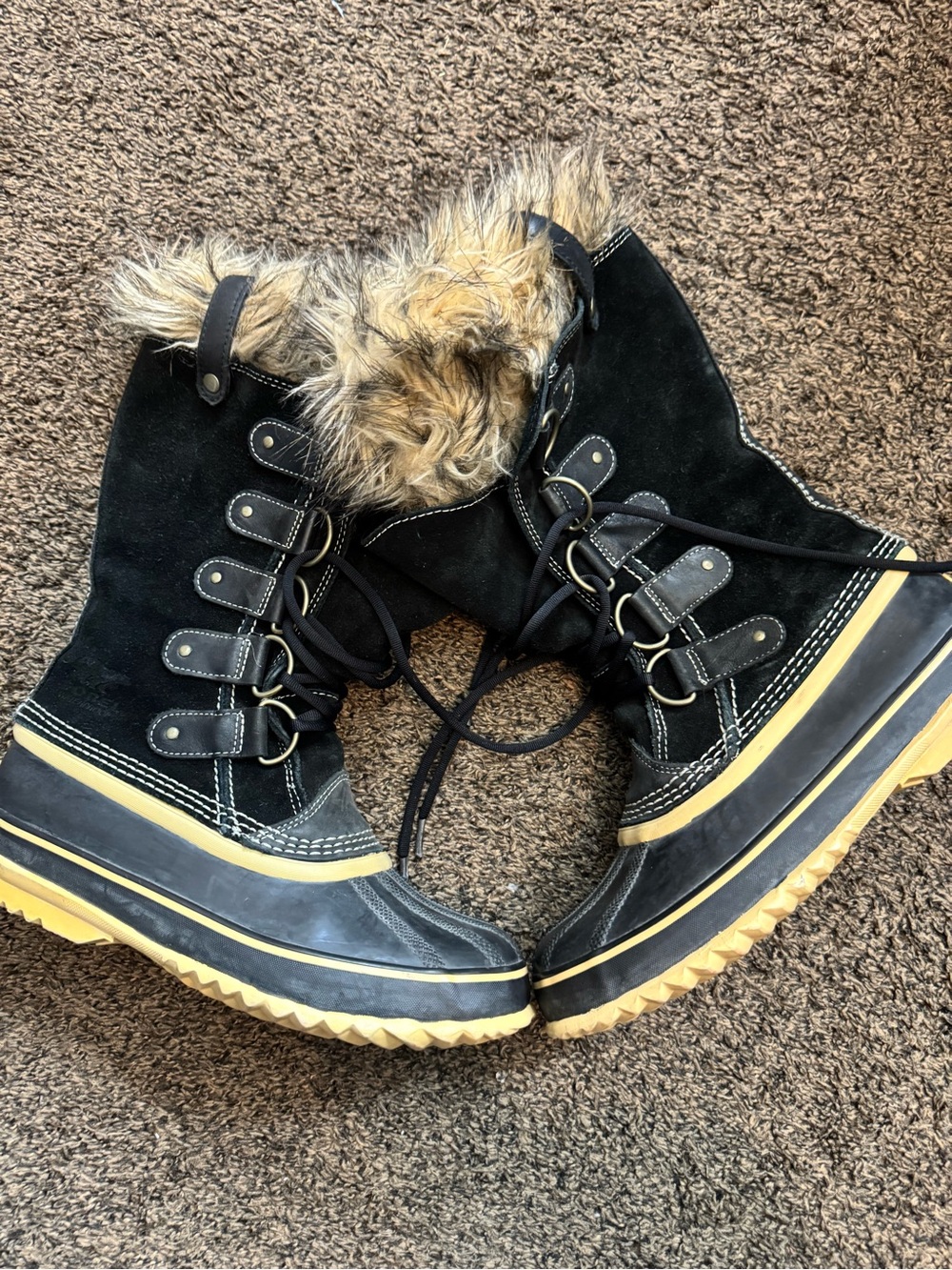 Sorel Black Suede Winter Lace-Up Boots with Faux Fur Cuff